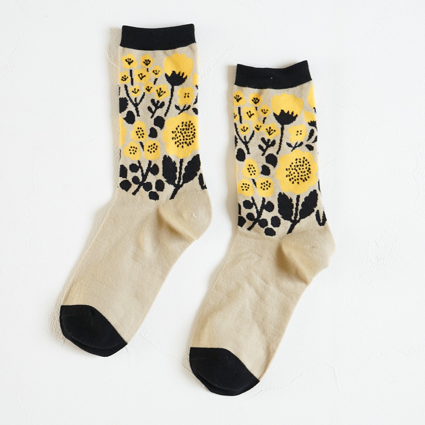フェリシモの雑貨 Kraso|〈島塚絵里〉靴下　Onni Beige